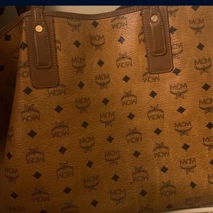this is a mcm bag the big one !